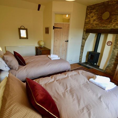 巴恩斯特珀尔Holwell Holistic Retreat住宿加早餐旅馆 外观 照片