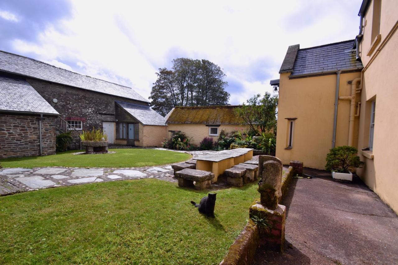 巴恩斯特珀尔Holwell Holistic Retreat住宿加早餐旅馆 外观 照片